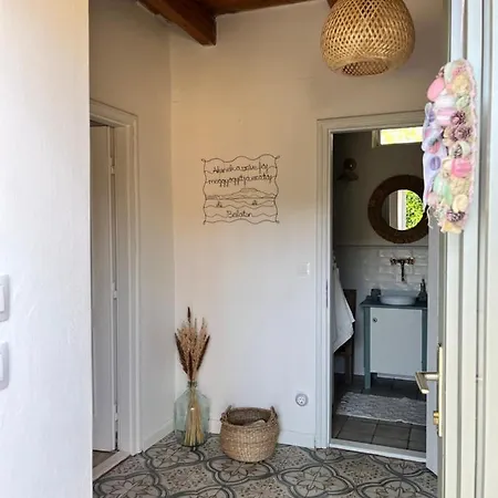 Veranda Porta Apartment Ordacsehi